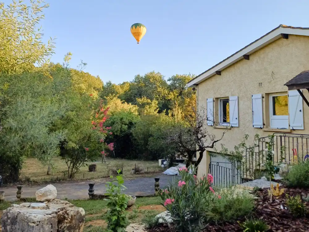 Entrée du Gîte Jeandrée avec piscine à Vitrac en Périgord