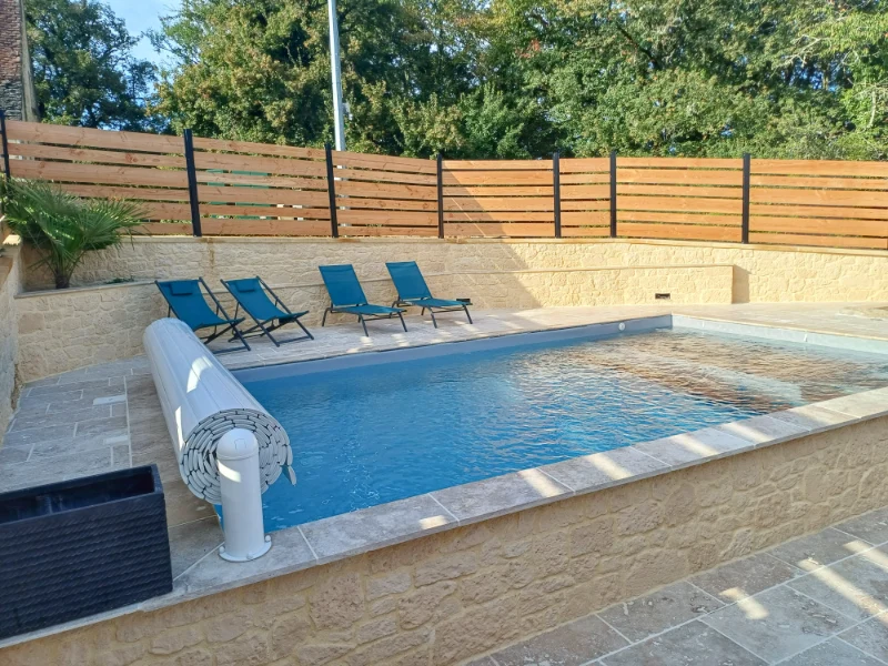 Piscine du Gîte Jeandrée avec piscine à Vitrac en Périgord