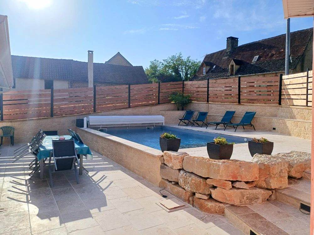 Piscine du Gîte Jeandrée avec piscine à Vitrac en Périgord