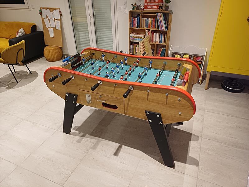 Salle d'eau du Gîte Jeandrée avec piscine à Vitrac en Périgord